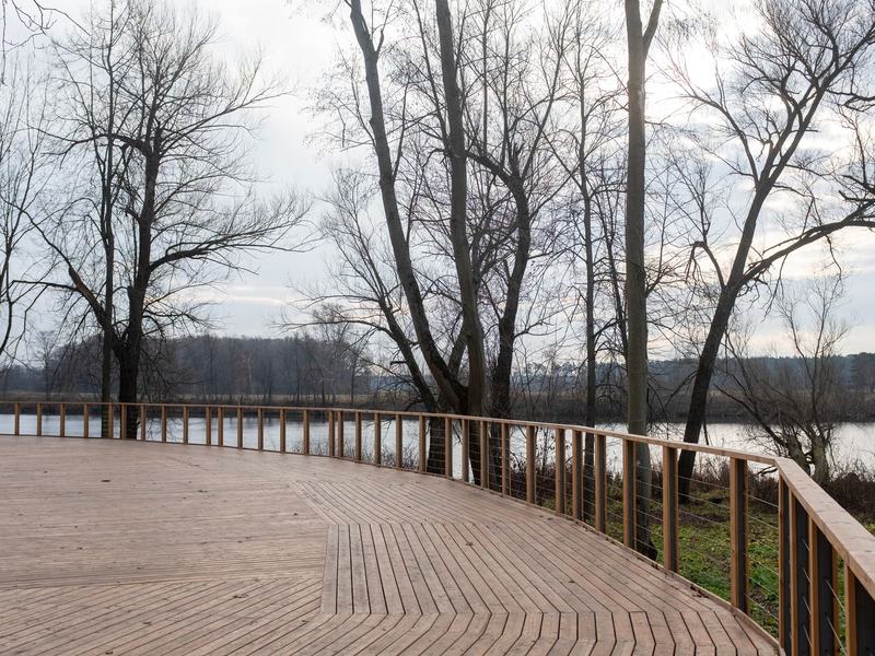 Deck builders in Eau Claire area, WI